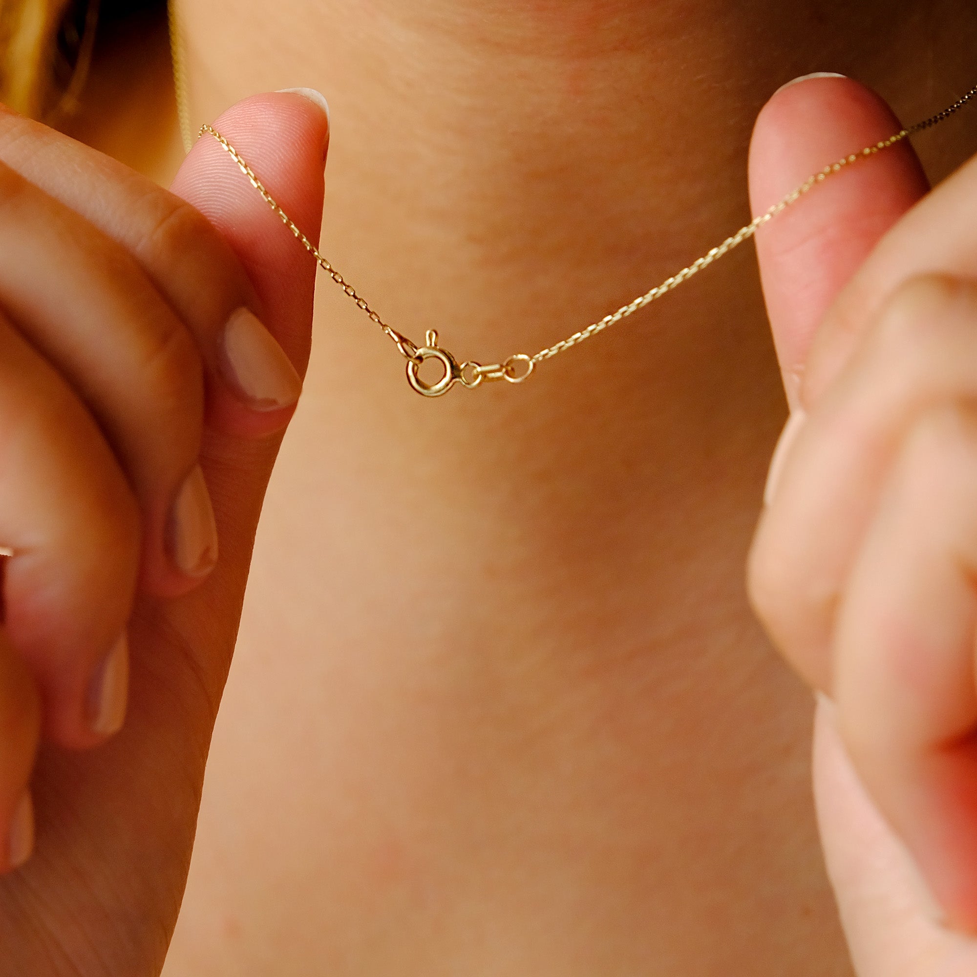 14K Solid Gold Maple Leaf Pendant Necklace