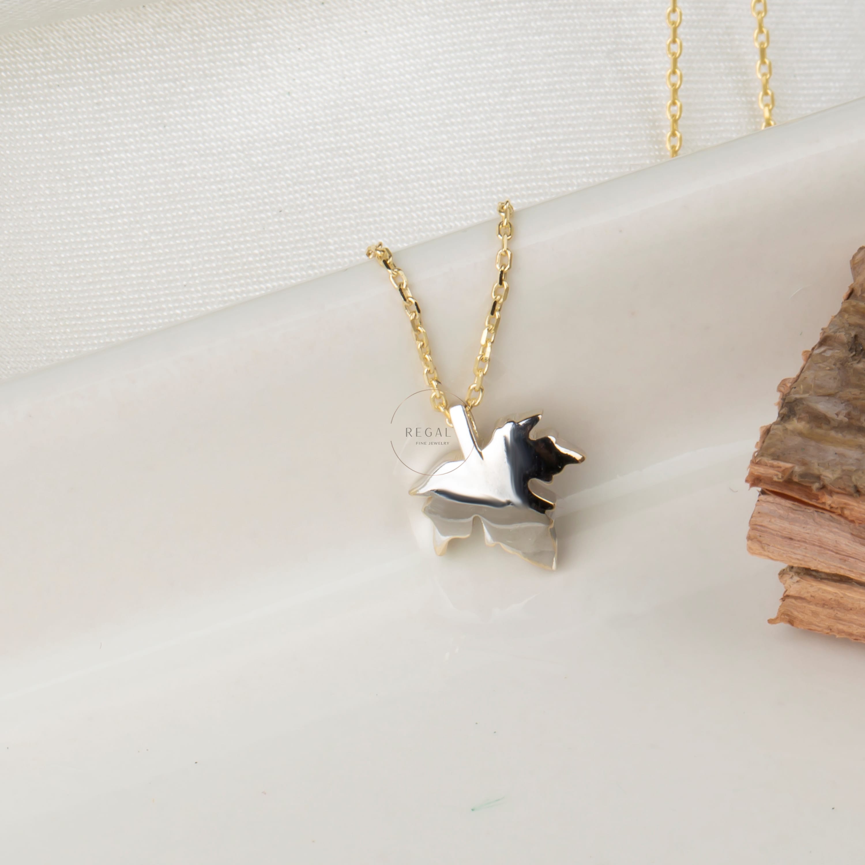 14K Solid Gold Maple Leaf Pendant Necklace