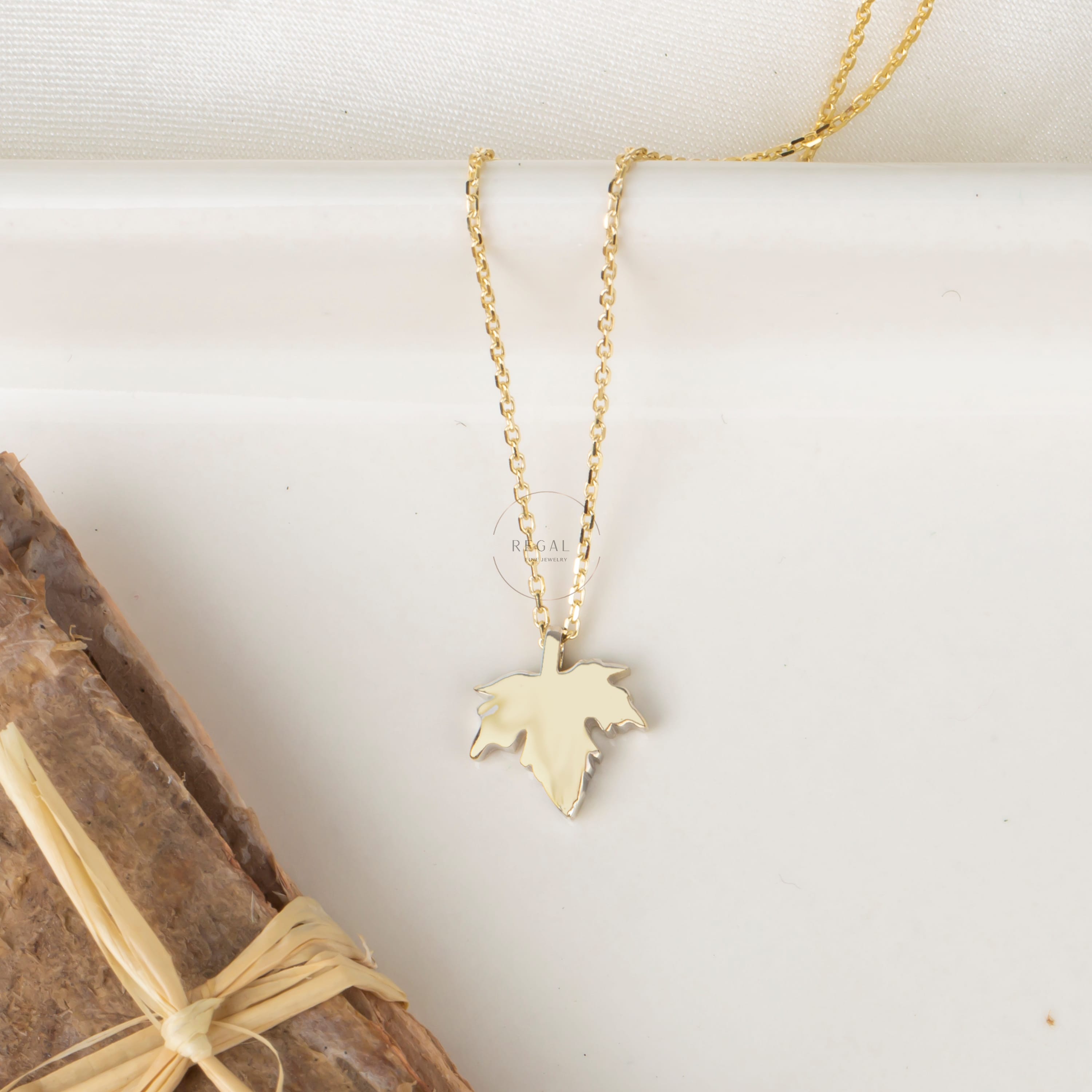 14K Solid Gold Maple Leaf Pendant Necklace