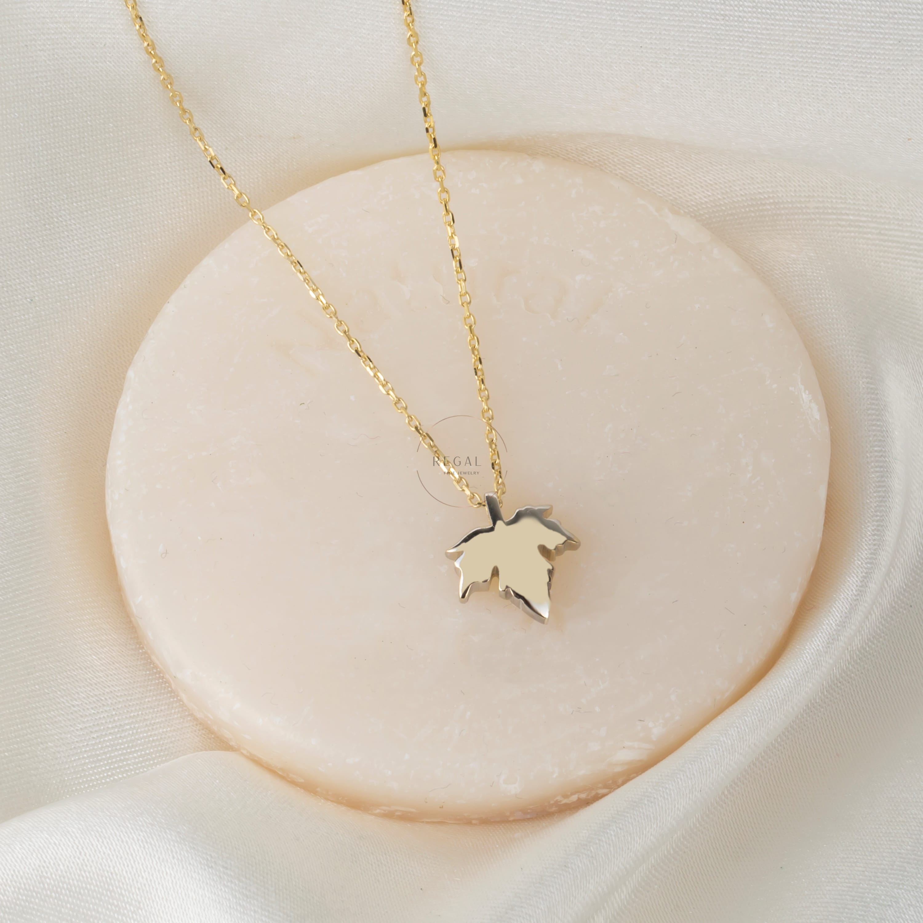 14K Solid Gold Maple Leaf Pendant Necklace