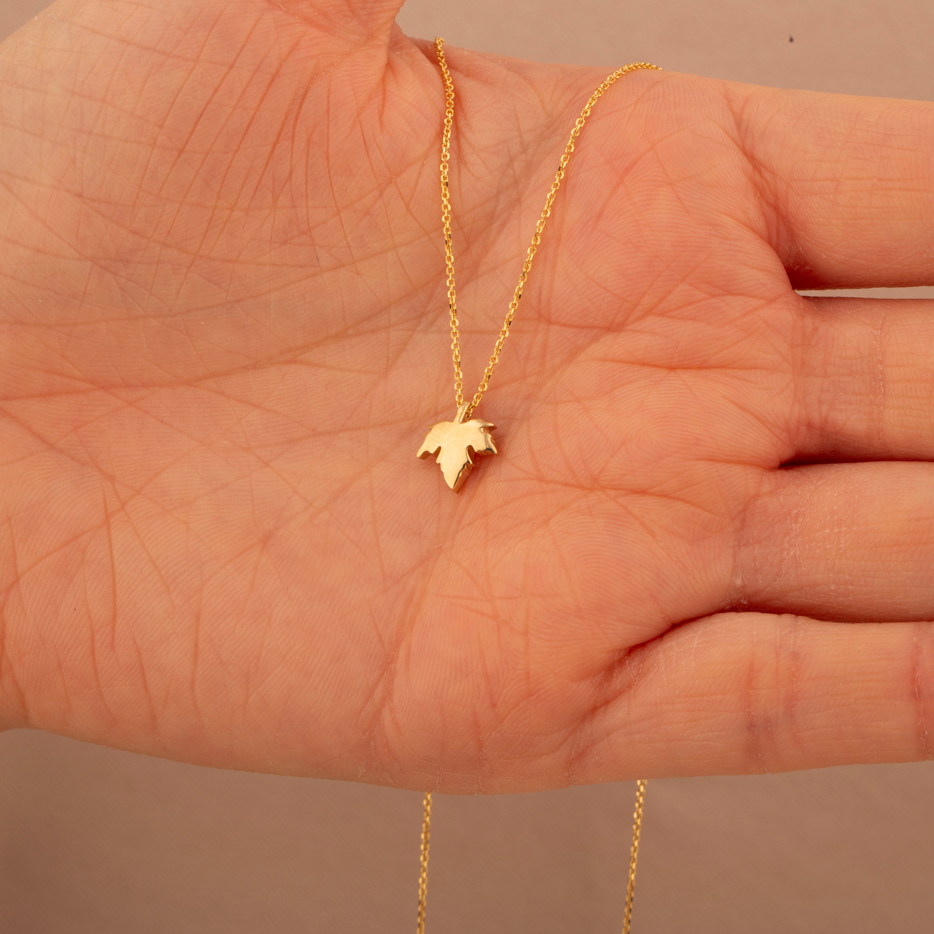 14K Solid Gold Maple Leaf Pendant Necklace