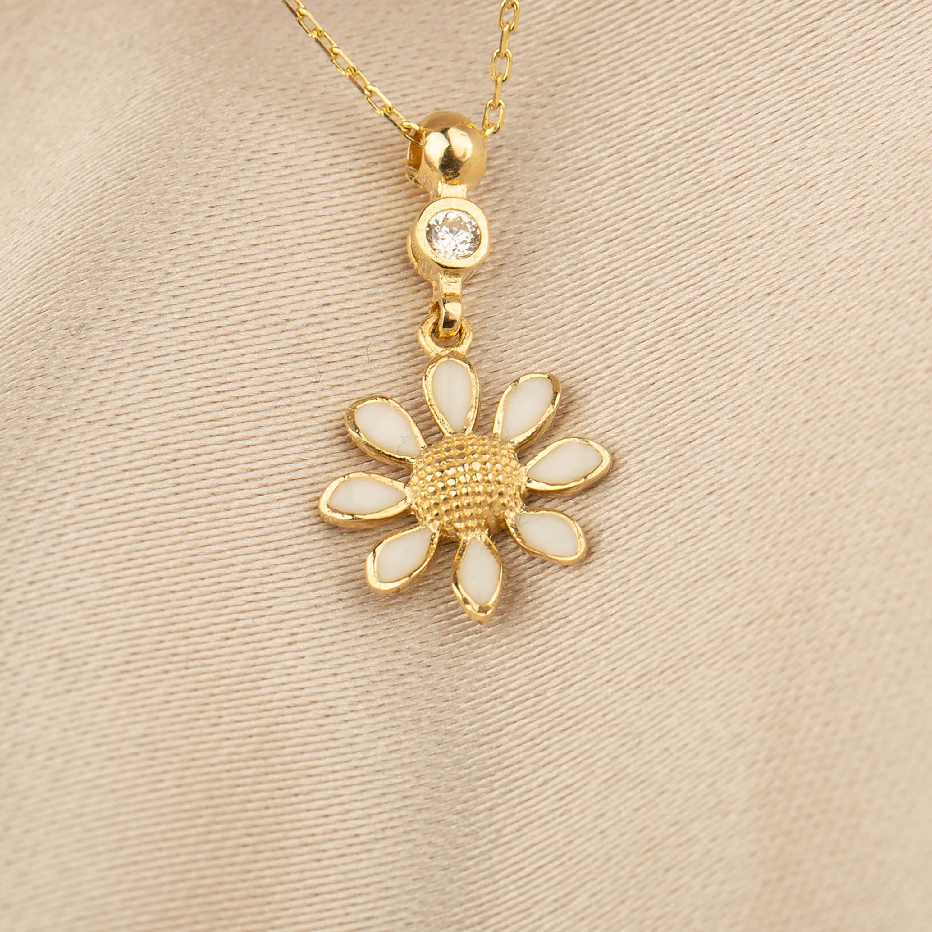 14K Gold White Daisy Pendant Necklace